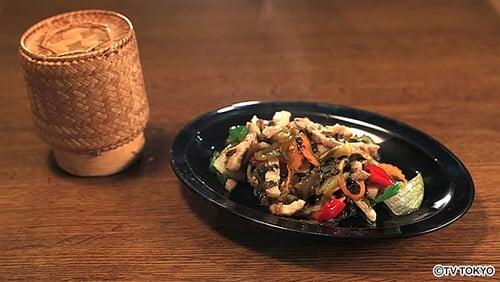 Stir Fry Pork with Pickled Takana Mustard Greens and Beef Soup Soba of Takadanobaba, Shinjuku Ward, Tokyo