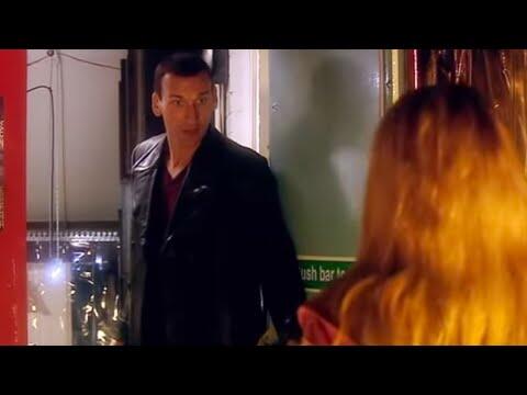 Christopher Eccleston's First Scene | 'I'm The Doctor By The Way' | Rose