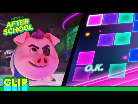 This Pig Can Dance, Dance! Clip