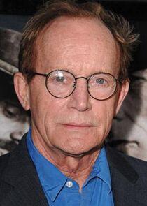 Lance Henriksen