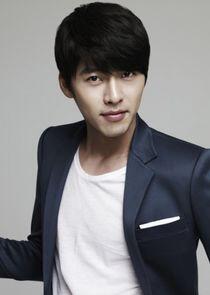 photo of Hyun Bin