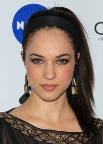 Alexis Knapp