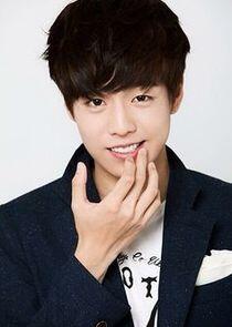 Lee Hyun Woo