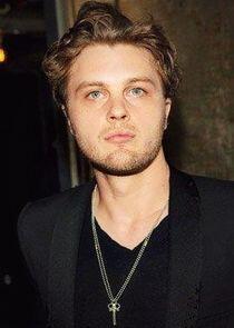 Michael Pitt