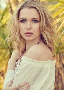 Kirsten Prout