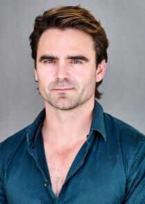 Dustin Clare