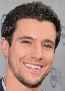 Drew Roy