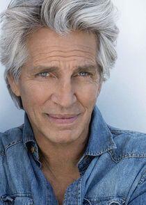 Eric Roberts