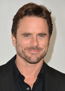 Charles Esten