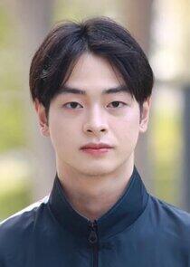 photo of Pongsaphon Wongkaew photo of Pongsaphon Wongkaew