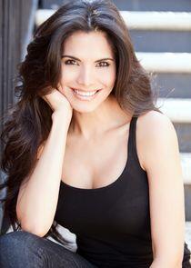 Joyce Giraud