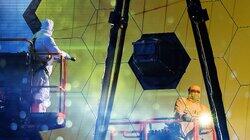 Super Telescope: Mission to the Edge of the Universe Super Telescope: Mission to the Edge of the Universe