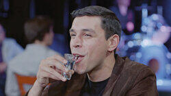 Capítulo 26 Rosario logra saltar de la avioneta con ayuda de Jonás. ¡El Ángel llega a su rescate! Capítulo 26 Rosario logra saltar de la avioneta con ayuda de Jonás. ¡El Ángel llega a su rescate!