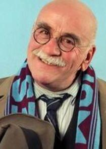 Warren Mitchell