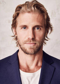 Matt Barr