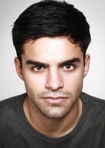 Sean Teale