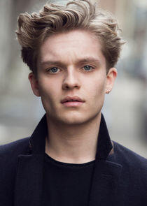 Tom Glynn-Carney