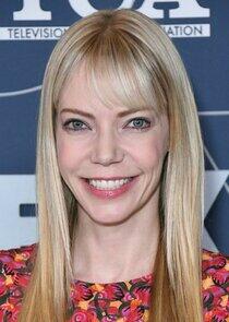 Riki Lindhome