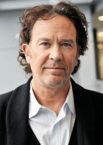 Timothy Hutton