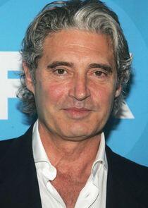 Michael Nouri