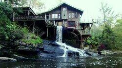 Coin Laundry to Grist Mill