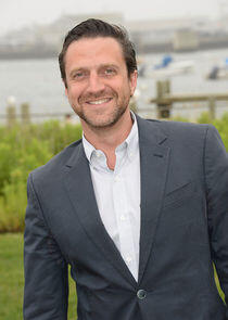 Raúl Esparza