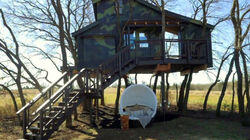 Camo Treehouse