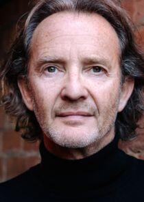 Anton Lesser