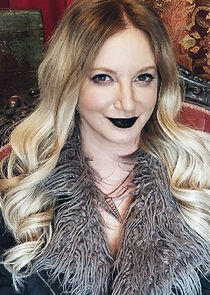 photo of Leigh Bardugo