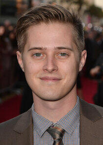 Lucas Grabeel