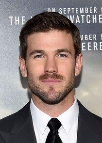 Austin Stowell