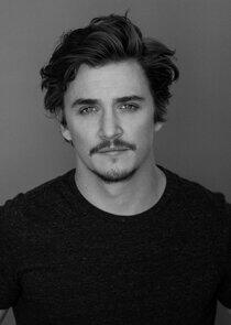 photo of Kyle Gallner